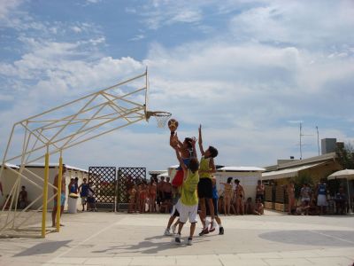 03_bagno_umberto_sport_in_spiaggia_milano_marittima.jpg