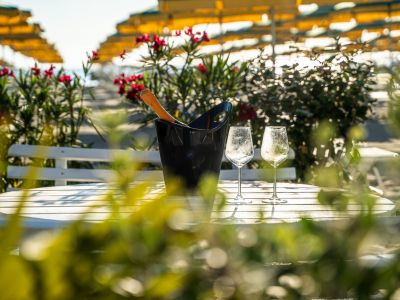 01_bagno_umberto_bar_ristorante_in_spiaggia_milano_marittima.jpg
