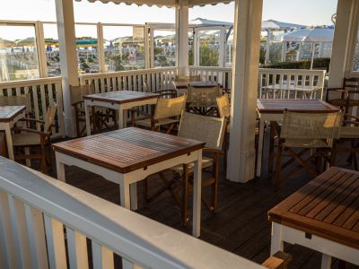 07_bagno_umberto_bar_ristorante_in_spiaggia_milano_marittima.jpg