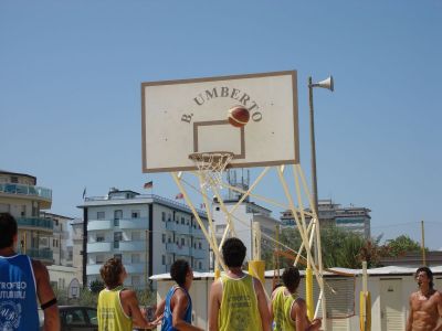 10_bagno_umberto_sport_in_spiaggia_milano_marittima.jpg